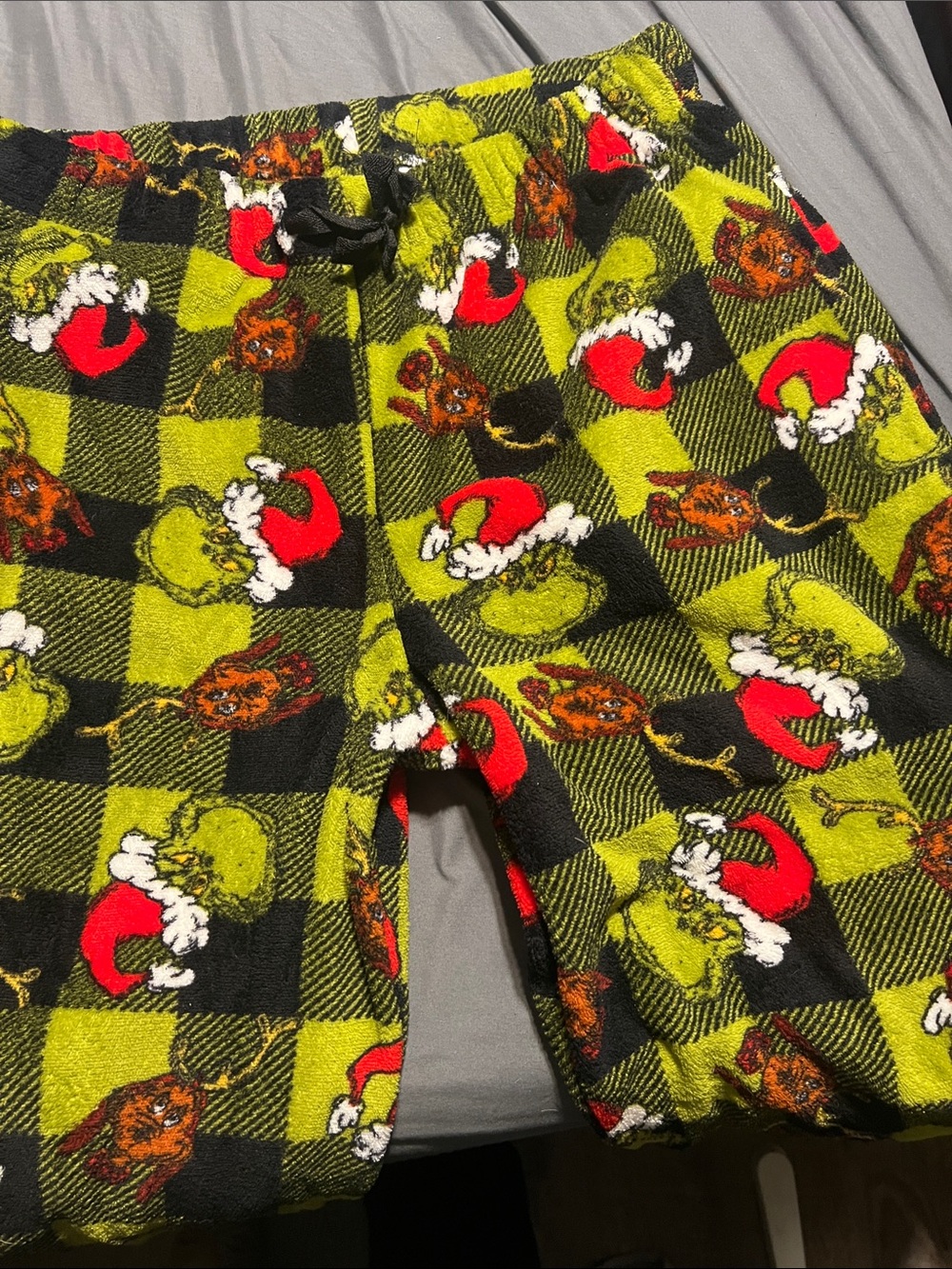 Unisex
Green Grinch Print Pajama Pants